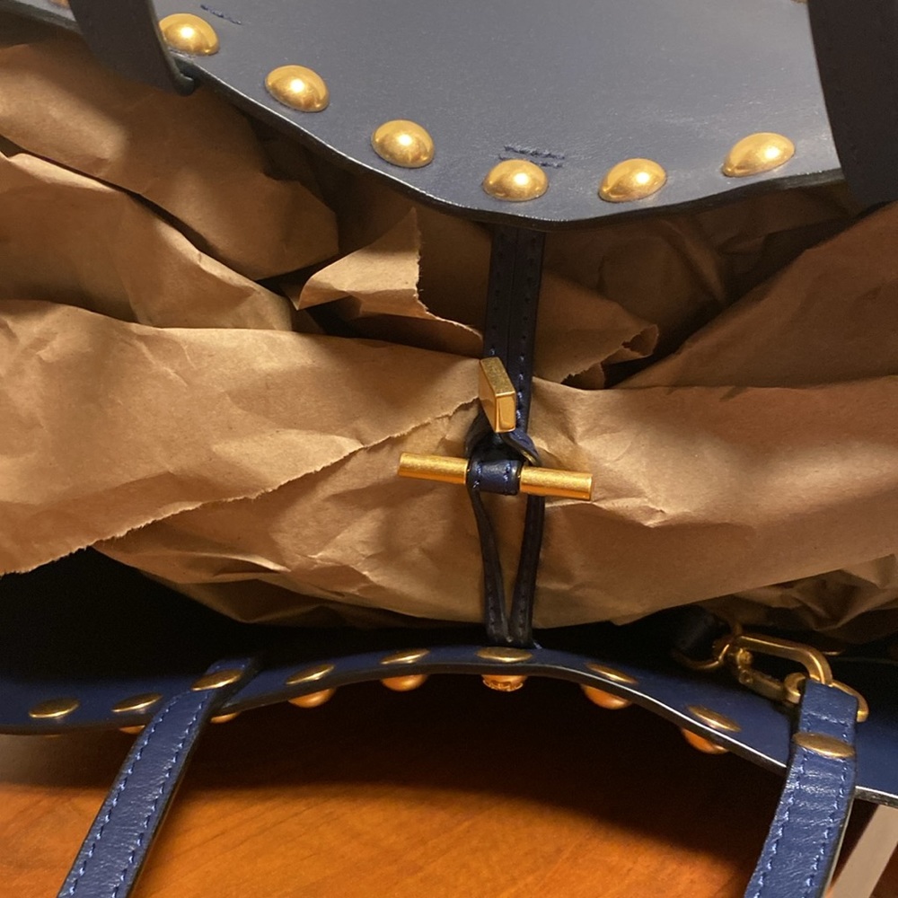 Tory Burch Block T Tote, Navy and Gold. - Picture 10 of 12